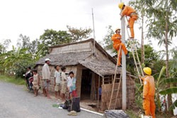 Electricity prices increase by 5 percent from December 20 (File photo: VNA) Electricity prices increase by 5 percent from December 20 (File photo: VNA)