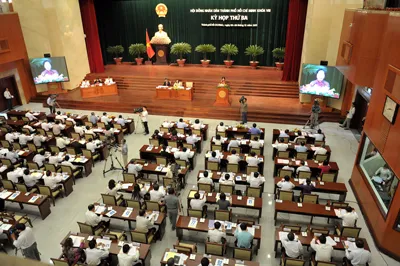 Khai mạc kỳ họp thứ 3 HĐND TPHCM khóa VIII - Đột phá giải quyết các vấn đề dân sinh