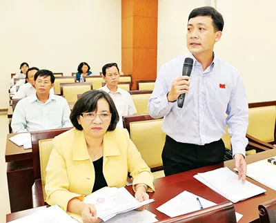 Đại biểu Hà Phước Thắng phát biểu tại buổi thảo luận tổ. Ảnh: VIỆT DŨNG Đại biểu Hà Phước Thắng phát biểu tại buổi thảo luận tổ. Ảnh: VIỆT DŨNG