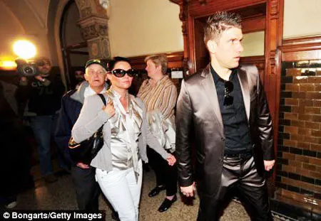 Bendtner tính ăn pizza miễn phí ảnh 3