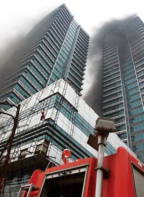 Cháy tòa nhà 33 tầng ở Hà Nội