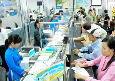 Tái cơ cấu ngân hàng sẽ tạo lực đẩy phát triển kinh tế. Tái cơ cấu ngân hàng sẽ tạo lực đẩy phát triển kinh tế.