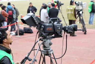 So với VTV, VTC cùng những thiết bị sẵn có, nhiều người nghi ngờvề năng lực sản xuất chương trình của AVG. Ảnh: Quang Minh So với VTV, VTC cùng những thiết bị sẵn có, nhiều người nghi ngờvề năng lực sản xuất chương trình của AVG. Ảnh: Quang Minh