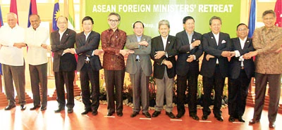 Hội nghị hẹp Bộ trưởng Ngoại giao ASEAN - Thúc đẩy kết nối ASEAN