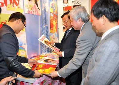Khai mạc Hội báo Xuân Nhâm Thìn Hà Nội 2012