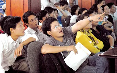Nhà đầu tư có được niềm tin sẽ góp phần vực dậy thị trường chứng khoán. Ảnh: CAO THĂNG Nhà đầu tư có được niềm tin sẽ góp phần vực dậy thị trường chứng khoán. Ảnh: CAO THĂNG