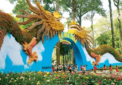 Vui chơi giải trí Tết Nhâm Thìn 2012: Đa dạng, sôi động