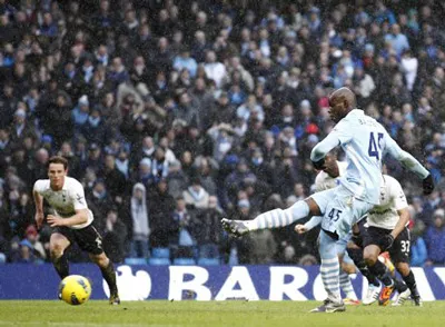 Vòng 22 giải Ngoại hạng Anh, đêm 22 rạng sáng 23-1: Manchester toàn thắng