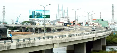Cầu Phú Mỹ vượt sông Sài Gòn, góp phần quan trọng cho việc giảm ùn tắc, kẹt xe, thúc đẩy phát triển kinh tế TPHCM. Cầu Phú Mỹ vượt sông Sài Gòn, góp phần quan trọng cho việc giảm ùn tắc, kẹt xe, thúc đẩy phát triển kinh tế TPHCM.