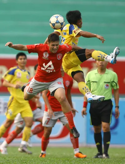 CLB TPHCM buộc phải thắng nếu muốn tự cứu mình.Ảnh: Hoàng Hùng