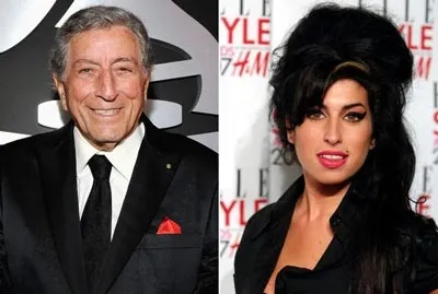 Bố Amy Winehous nhận giải thay con gái