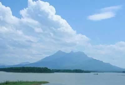 Linh thiêng Ba Vì