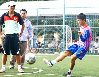 Quỹ đầu tư và phát triển tài năng bóng đá Việt Nam (PVF) tuyển sinh tại khu vực ĐBSCL