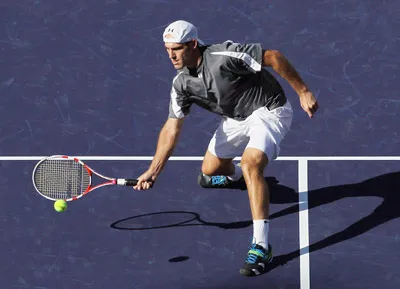Robby Ginepri lội ngược dòng thành công. Robby Ginepri lội ngược dòng thành công.