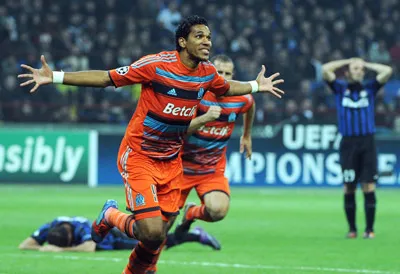 Tiền đạo Brandao - tác giả ghi bàn thắng vào lưới Inter Milan giúp Marseille lọt vào tứ kết. Tiền đạo Brandao - tác giả ghi bàn thắng vào lưới Inter Milan giúp Marseille lọt vào tứ kết.