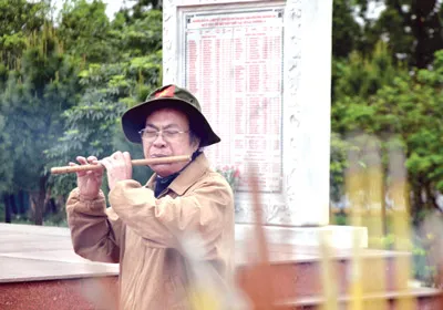 Đến Trường Sơn, hát và nhớ