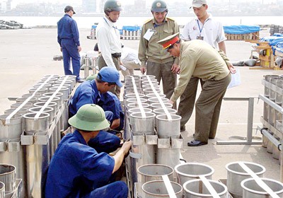 Vietnamese team prepares for the fireworks competition (Photo:SGGP) Vietnamese team prepares for the fireworks competition (Photo:SGGP)