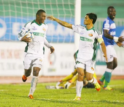 Sân Thống Nhất (18 giờ), Navibank Sài Gòn - Kelantan (Malaysia): Đòn quyết định