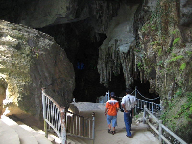 A view of Phong Nha cave A view of Phong Nha cave