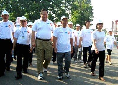 Residents in Ho Chi Minh participated in the walk in Thu Duc District (Photo: SGGP) Residents in Ho Chi Minh participated in the walk in Thu Duc District (Photo: SGGP)
