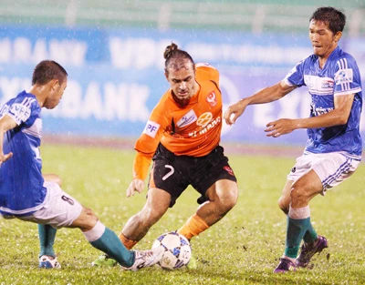 Khúc quanh mới của V-League