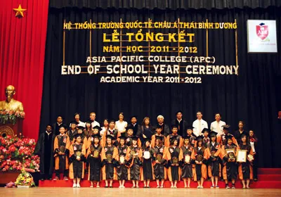 Lễ Tổng kết năm học 2011 - 2012 hệ thống Trường APC Lễ Tổng kết năm học 2011 - 2012 hệ thống Trường APC