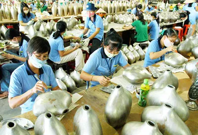 Doanh nghiệp vừa và nhỏ cần được tạo điều kiện thuận lợi hơn nữa để tiếp cận nguồn vốn vay. Ảnh: Diễm Thy Doanh nghiệp vừa và nhỏ cần được tạo điều kiện thuận lợi hơn nữa để tiếp cận nguồn vốn vay. Ảnh: Diễm Thy