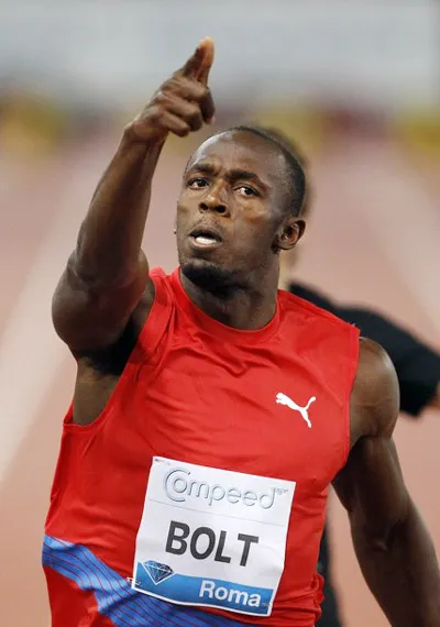 Bolt “nổi bão”, lập thành tích 9 giây 76