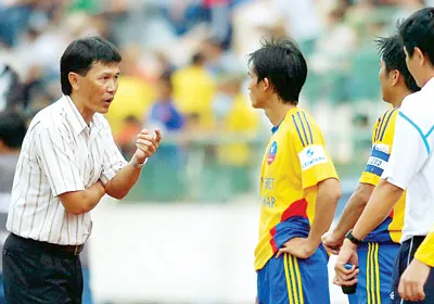HLV Trần Công Minh: Tôi quá bất ngờ