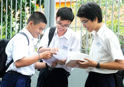 Thí sinh dự thi tại Hội đồng thi Trường THPT Lê Hồng Phong, quận 5, TPHCM. Ảnh: Mai Hải Thí sinh dự thi tại Hội đồng thi Trường THPT Lê Hồng Phong, quận 5, TPHCM. Ảnh: Mai Hải