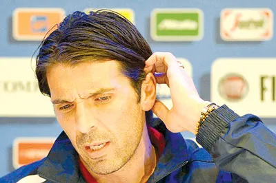 Nghi án 20 chiếc đồng hồ Rolex