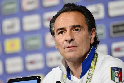 HLV Cesare Prandelli của Italia. HLV Cesare Prandelli của Italia.