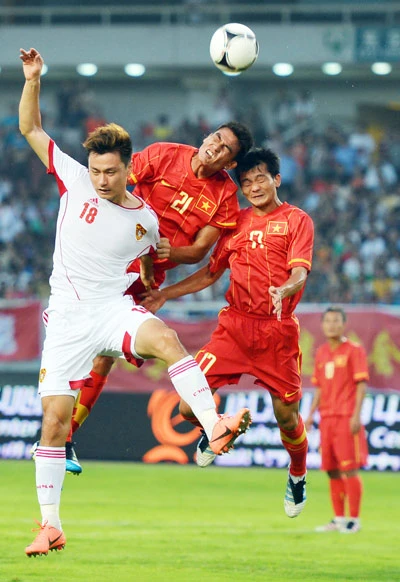 24 giờ trước lễ bốc thăm chia bảng AFF Cup 2012: Phó mặc số phận