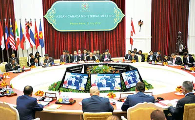 Hội nghị Bộ trưởng Ngoại giao ASEAN+1 - Kết nối vai trò trung tâm của ASEAN