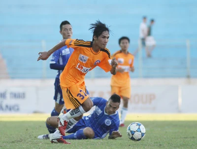 Đội hình tiêu biểu vòng 21 V-League 2012: Thầy trò HLV Huỳnh Đức tiếp tục tạo ấn tượng