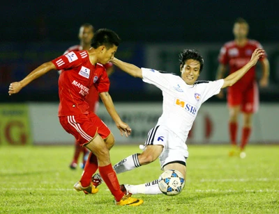 Trước loạt trận vòng 22 V-League 2012 (ngày 22-7): Phận làm vua