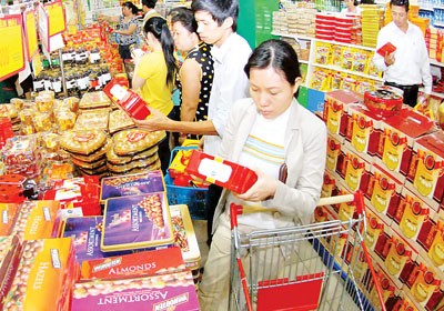 Commercial operations in the city are vibrant and prices are stable (Photo: Kim Ngan)
