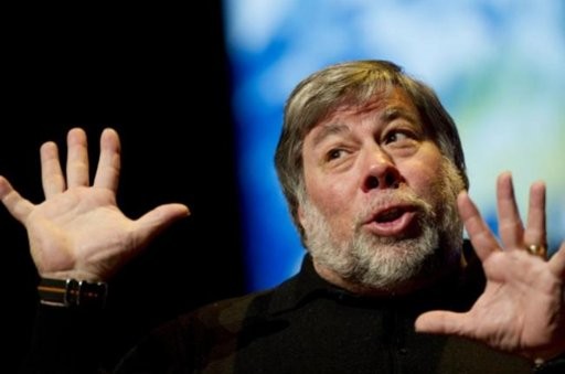 Steve Wozniak talks about Apple’s court victory over Samsung and the iPhone 5... Steve Wozniak talks about Apple’s court victory over Samsung and the iPhone 5...