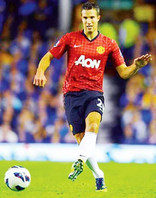 Premier League ngày “Super Sunday”: Lại ngóng Van Persie