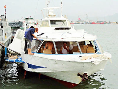 Tàu cánh ngầm thiếu an toàn: Nguy cơ khó lường