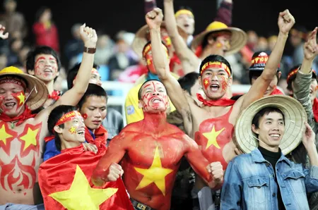 Người hâm mộ bóng đá nước nhà vẫn luôn dõi theo bước chân của đội tuyển Việt Nam. Ảnh: Q.M Người hâm mộ bóng đá nước nhà vẫn luôn dõi theo bước chân của đội tuyển Việt Nam. Ảnh: Q.M