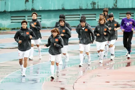 Đội tuyển nữ Việt Nam chuẩn bị cho AFF Cup 2012: Đã sẵn sàng…