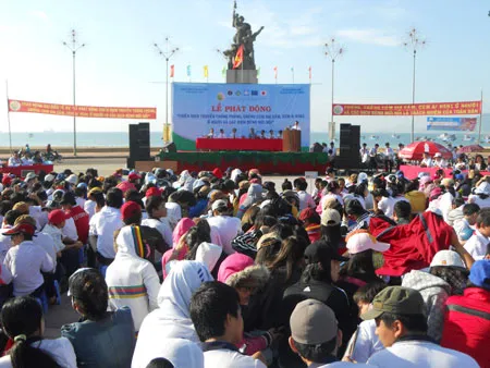 Bình Định - Phát động “chiến dịch truyền thông phòng chống cúm gia cầm, cúm A /H5N1 ở người và các dịch bệnh mới nổi”