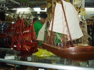 Vietnamese handicrafts on display at a fair (Photo: U. Phuong) Vietnamese handicrafts on display at a fair (Photo: U. Phuong)