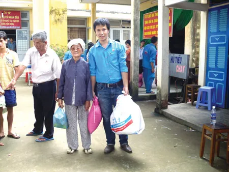 Điện máy Thiên Hòa: Gần 1 tỷ đồng cho hoạt động từ thiện ảnh 2 Điện máy Thiên Hòa: Gần 1 tỷ đồng cho hoạt động từ thiện ảnh 2