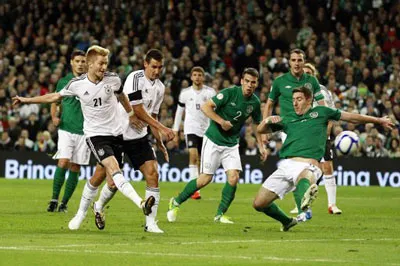 Kết quả vòng loại World Cup 2014 (đêm 12, rạng sáng 13-10)