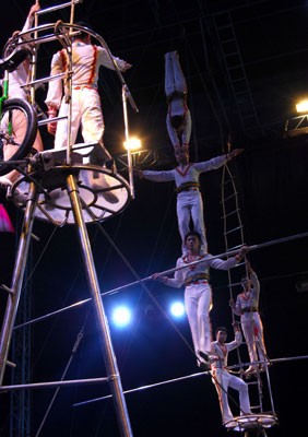 The trapeze act of the HCMC Circus won a silver medal The trapeze act of the HCMC Circus won a silver medal