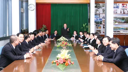 Nhựa Bình Minh kỷ niệm 35 năm thành lập và đón nhận Huân chương Độc lập Hạng Nhì: Sức sống của một thương hiệu mạnh ảnh 2 Nhựa Bình Minh kỷ niệm 35 năm thành lập và đón nhận Huân chương Độc lập Hạng Nhì: Sức sống của một thương hiệu mạnh ảnh 2