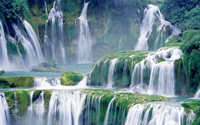 Ban Gioc Waterfall is famous for its beautiful nature Ban Gioc Waterfall is famous for its beautiful nature
