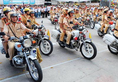 HCMC Police steps up patrolling along streets to prevent crimeduring the festive season (Photo: SGGP) HCMC Police steps up patrolling along streets to prevent crimeduring the festive season (Photo: SGGP)